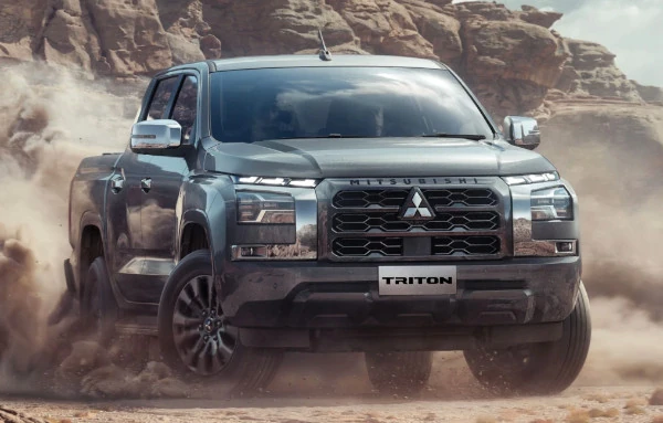 mitsubishi all new triton bekasi front